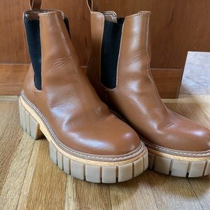 Madden Girl Pheobee Lug Sole Boots - sz 6.5